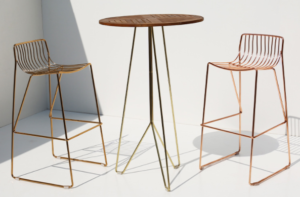 Rose gold electroplated teak wood top iron wire bar table and stool set