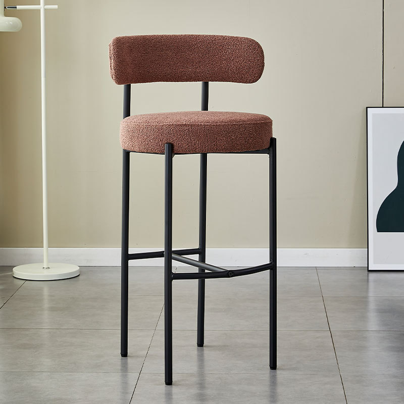 Natural rattan bar stool in brown