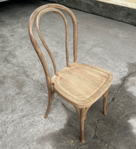 Event rental furniture wood look resin PP thonet dining chair stackable plastic chair in light brown wood finish